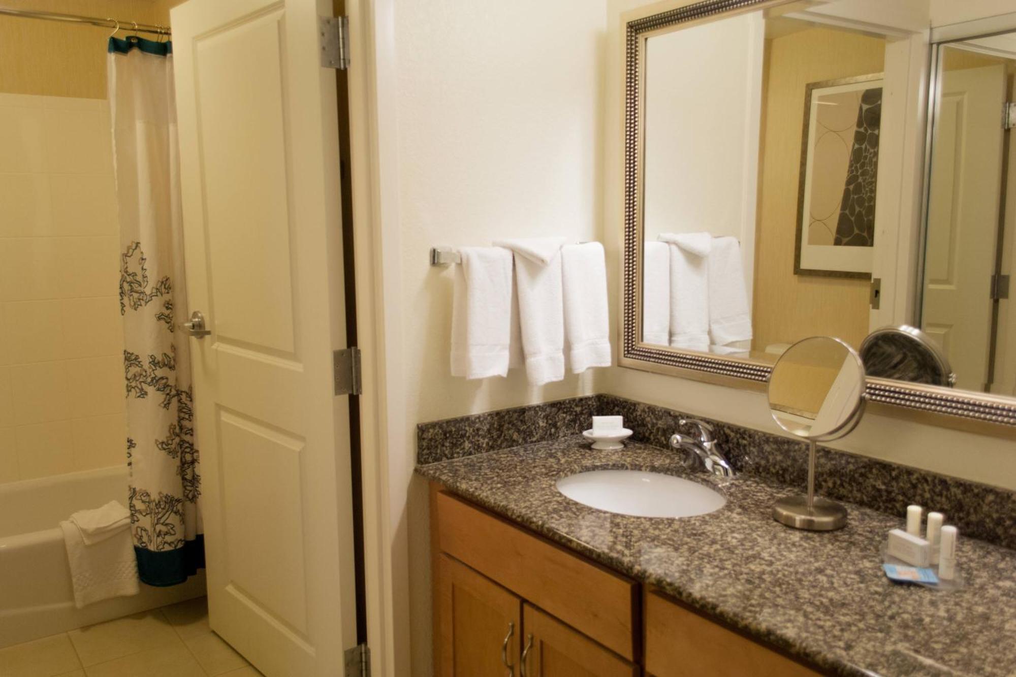 Residence Inn By Marriott Harrisburg קרלייל מראה חיצוני תמונה